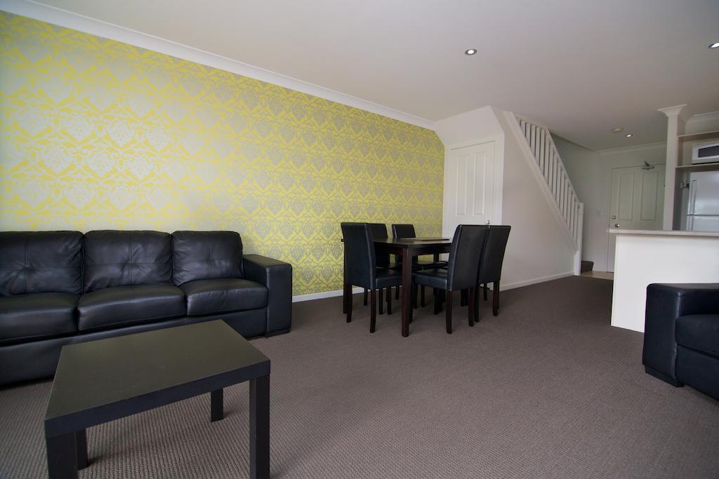 גולד קוסט Blue Water Bay Villas חדר תמונה