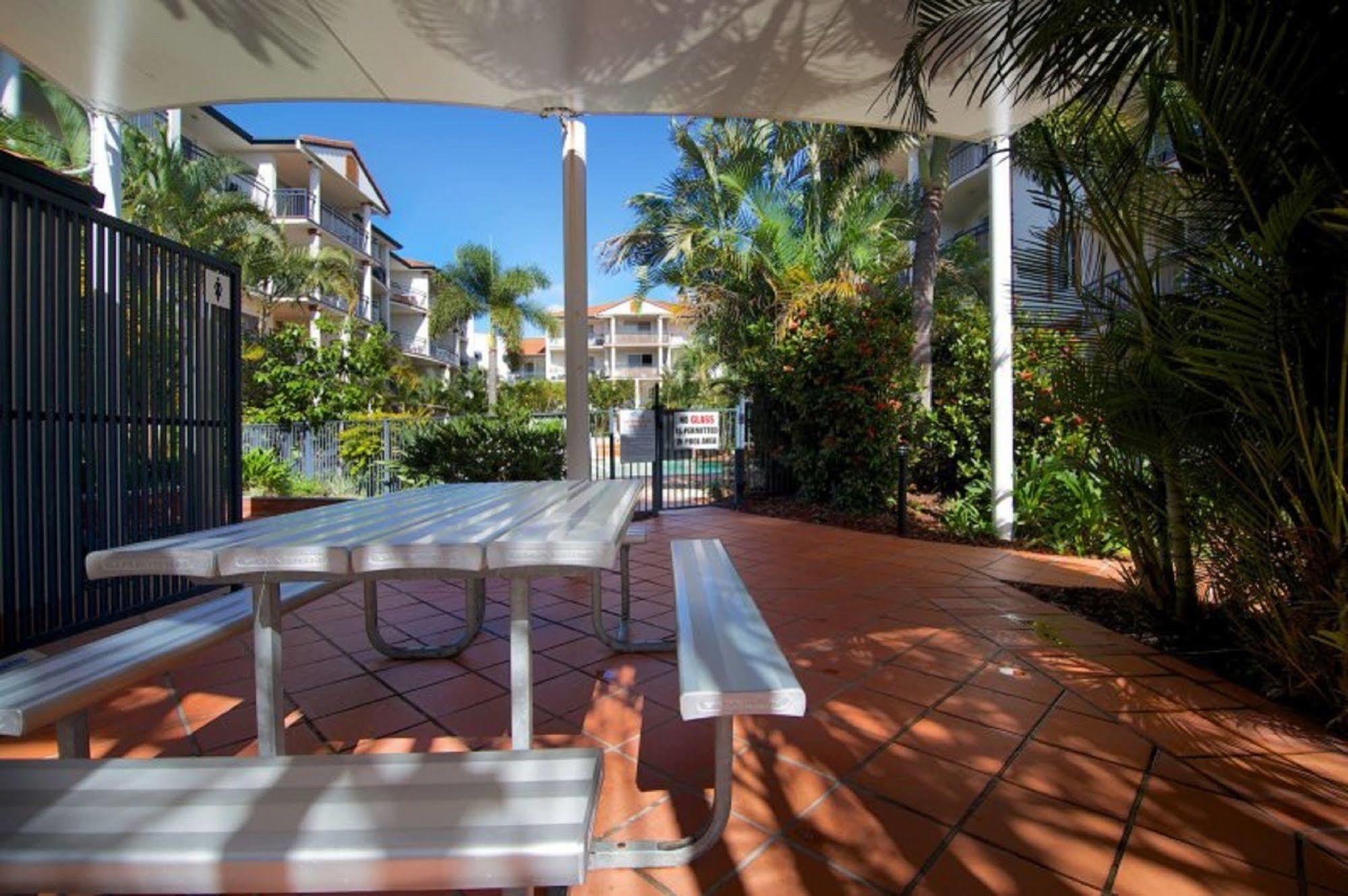 גולד קוסט Blue Water Bay Villas מראה חיצוני תמונה