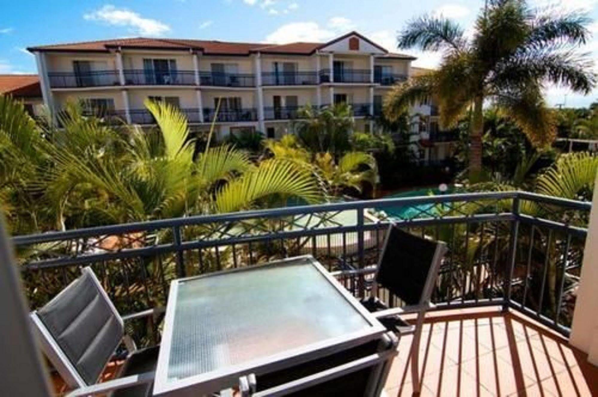 גולד קוסט Blue Water Bay Villas מראה חיצוני תמונה