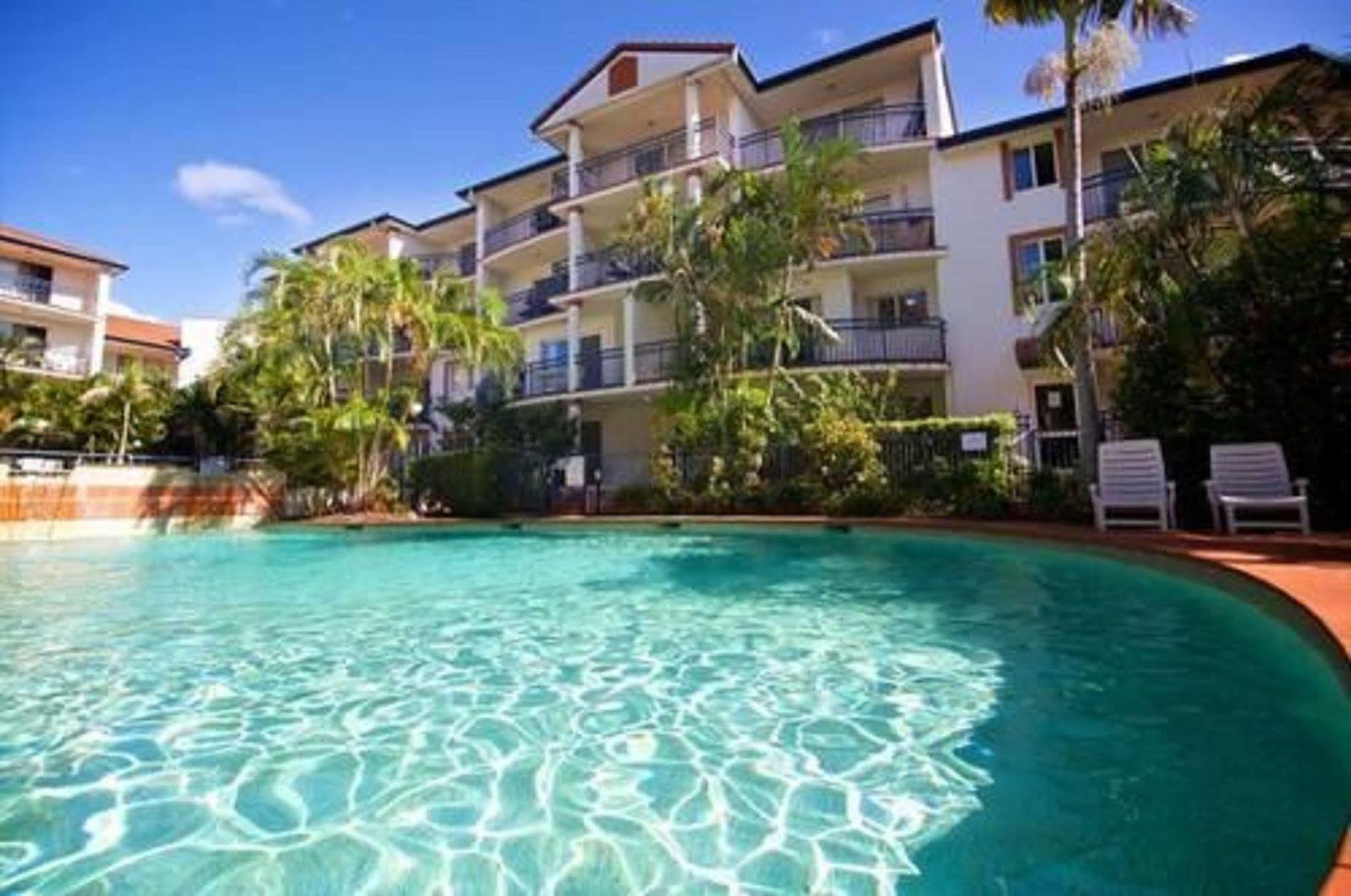 גולד קוסט Blue Water Bay Villas מראה חיצוני תמונה